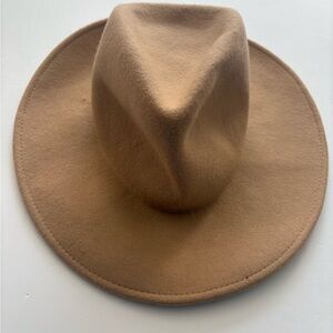 Universal Thread Classic Tan Wool Wide Brimmed Hat